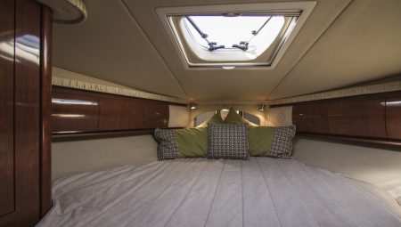 Pacific 44 Sea Ray 455 - Bedroom interior