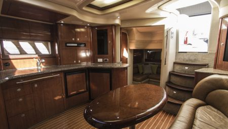 Pacific 44 Sea Ray 455 Interior - Kitchen