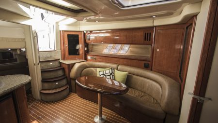 Sea Ray 455 Living Space - Interior